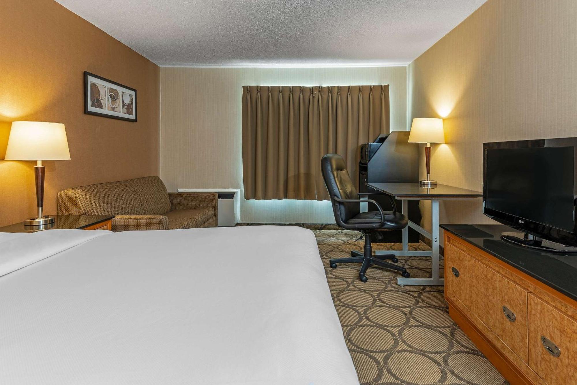 Comfort Inn West Edmonton Exterior photo