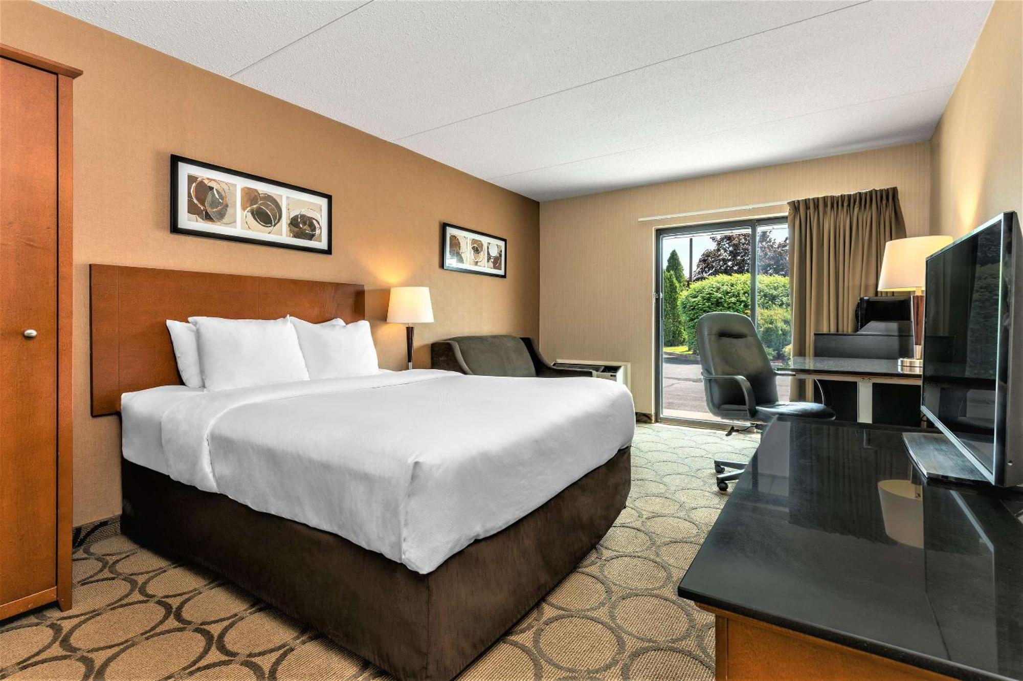 Comfort Inn West Edmonton Exterior photo